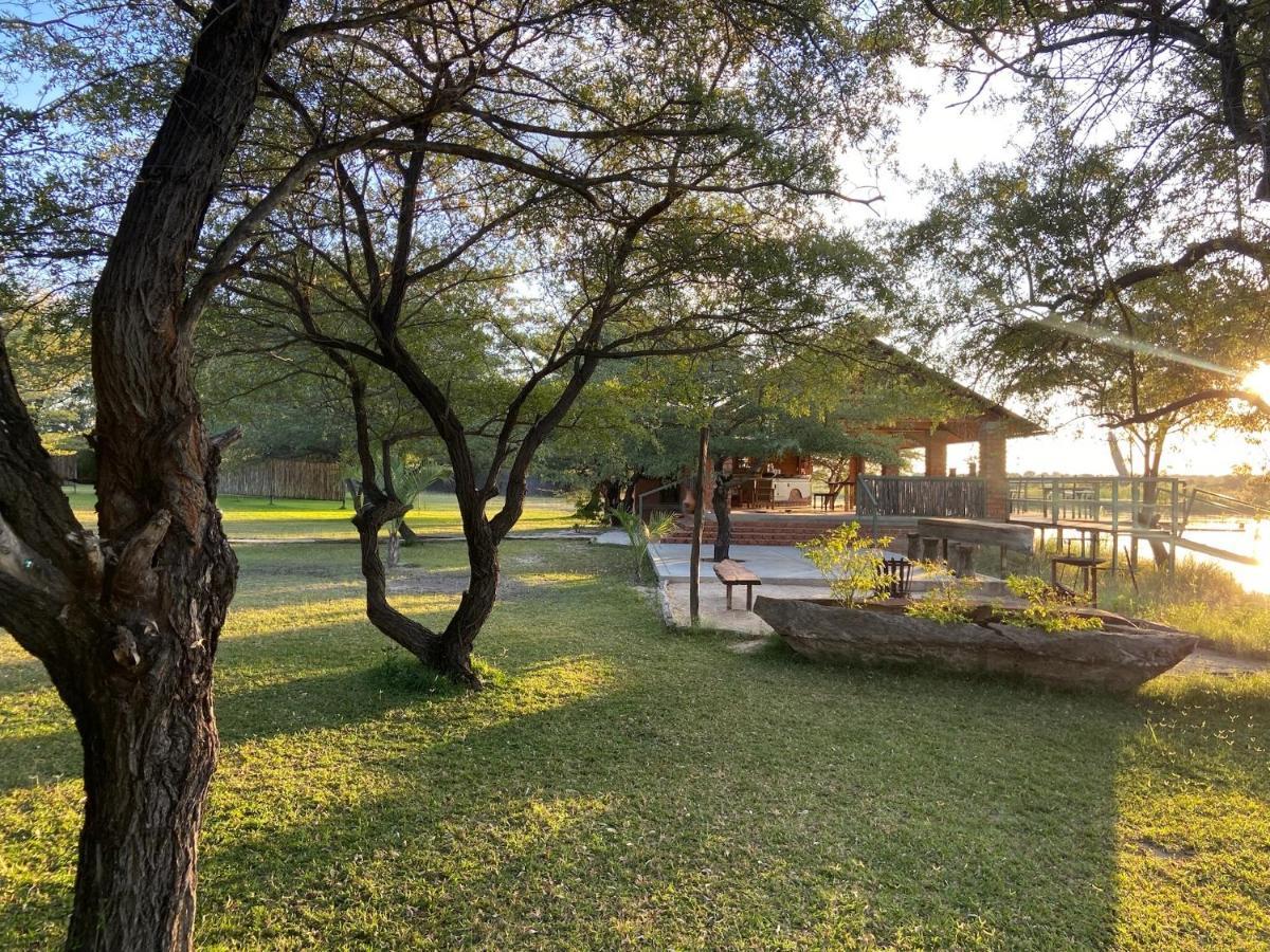 Kuvira River Camp Divundu Eksteriør bilde